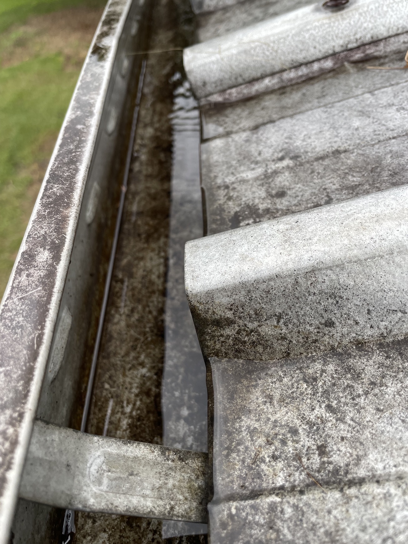 Clean Gutters